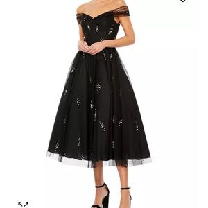 MAC DUGGAL Off The Shoulder Embellished Tulle Black Cocktail Dress